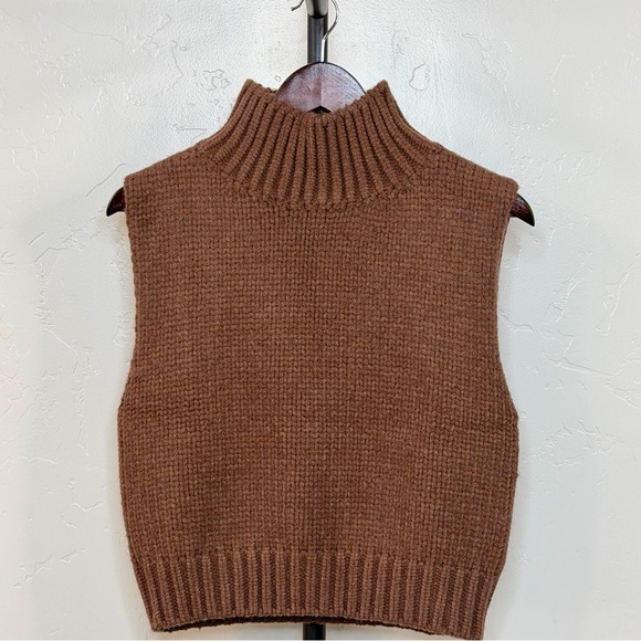 DELUC George Sleeveless Mock Neck Sweater Chocolate Size S - Picture 2 of 10